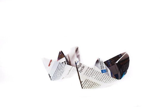 papernews船