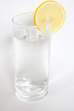 水