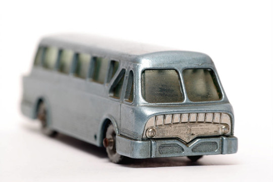 舊玩具汽車教練