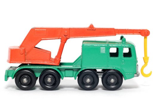 舊玩具8wheel起重機(jī)
