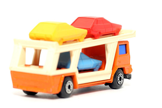 玩具車轉(zhuǎn)運