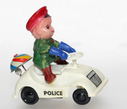 奇怪的警車