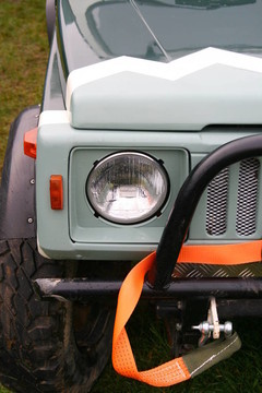 越野四驅(qū)車(chē)