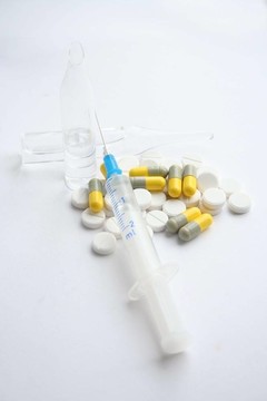 醫(yī)用主題注射器；丸劑；膠囊等。