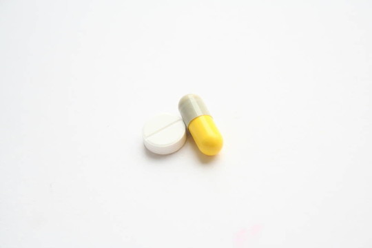 醫(yī)用主題注射器；丸劑；膠囊等。