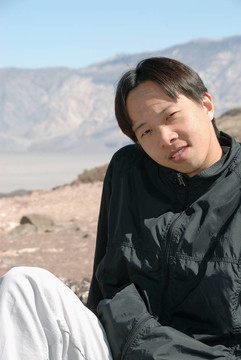 英俊的中國男子肖像