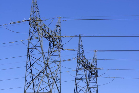 兩組電力電纜
