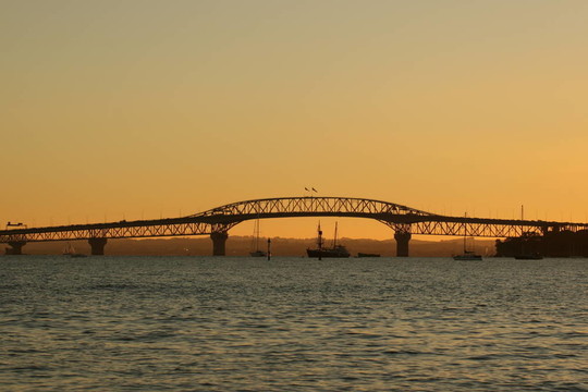 奧克蘭海港大橋