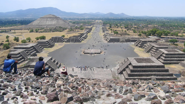Teotihuacan從月亮金字塔；墨西哥；全景