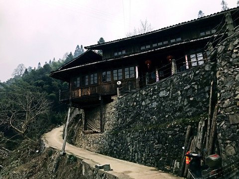 地筍苗寨