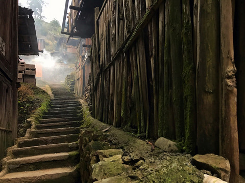 地筍苗寨