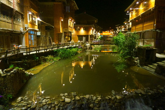 侗寨夜景