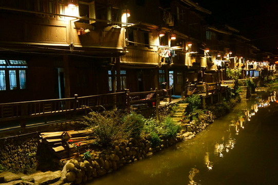 侗寨夜景