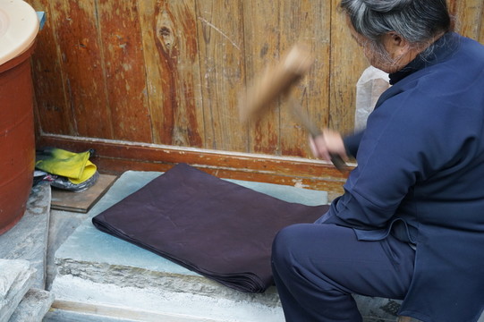 侗族織布