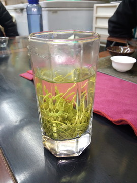 紫陽(yáng)富硒茶茶水