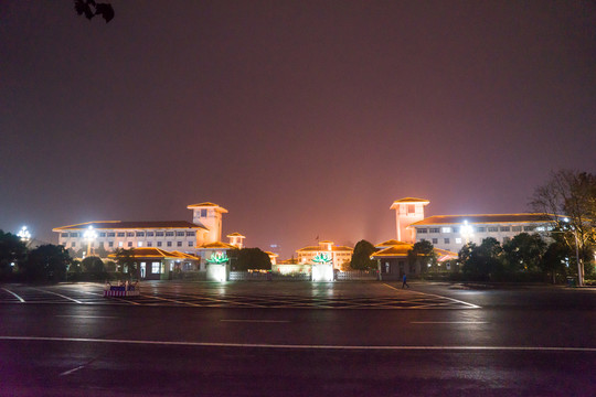 許昌政府大樓夜景
