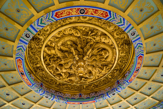 盤(pán)龍?zhí)祉? style=