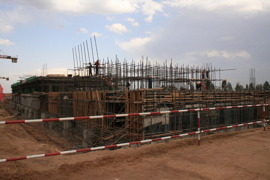 土建施工現(xiàn)場