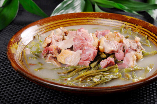 干豇豆燒臘豬蹄