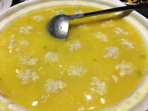 養(yǎng)生小米脆骨丸子