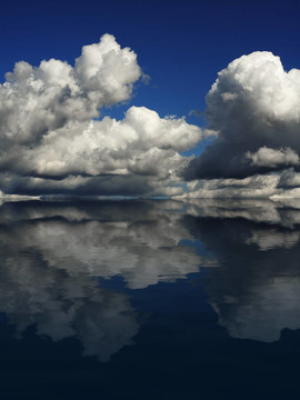 戲劇性的Cloudscape與反思