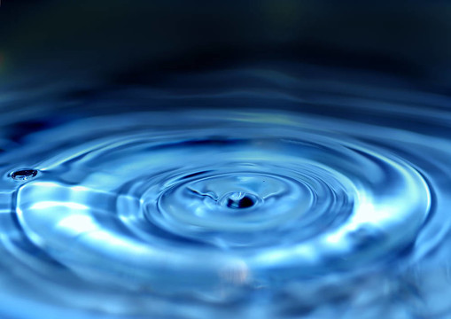水
