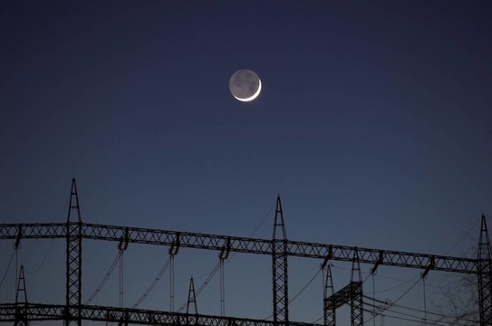 Moon對權力的桅桿