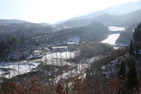 有雪的山區(qū)