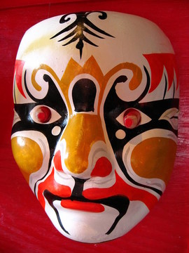 孤獨(dú)的假面舞會(huì)