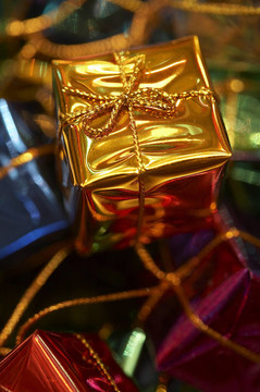 金色的圣誕禮物