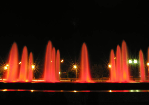 紅夜噴泉