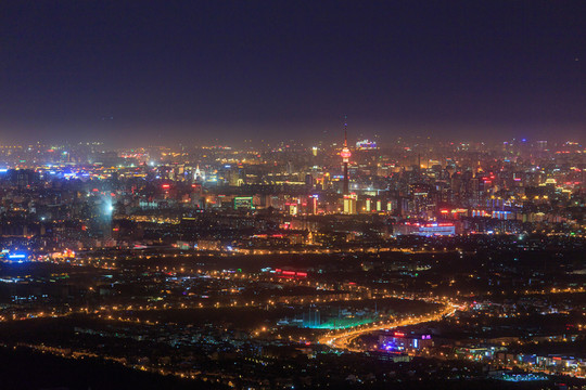 西山遠(yuǎn)眺北京城西城區(qū)夜景