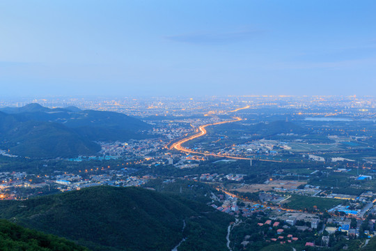 西山遠(yuǎn)眺北京城西城區(qū)全景