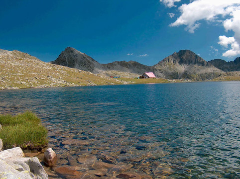 tevno湖；Pirin