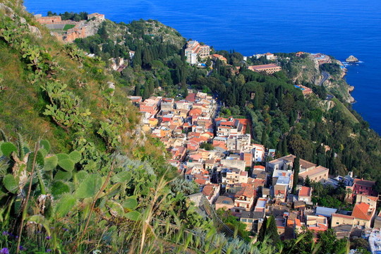 Mediterranean村