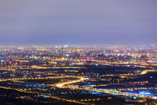 西山遠(yuǎn)眺北京城西城區(qū)夜景
