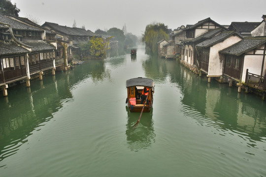 江南水鄉(xiāng)小木船