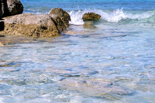 海浪與巖石