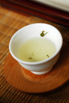 半滿半的