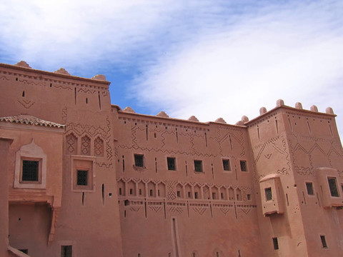 東方maroccan建筑壁上的紅色堡壘的細節(jié)；陶里爾特古堡；瓦爾扎扎特；摩洛哥