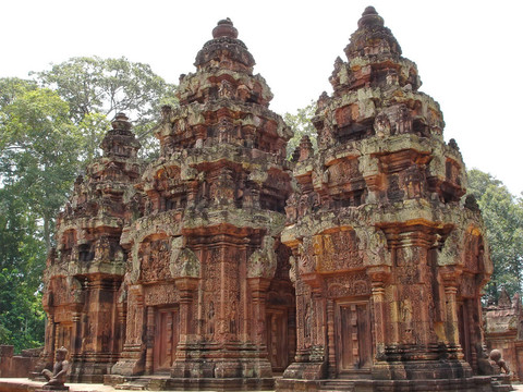 三佛塔高棉吳哥寺廟；cambodgia；Preah Ko；