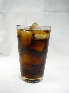 一杯蘇打水