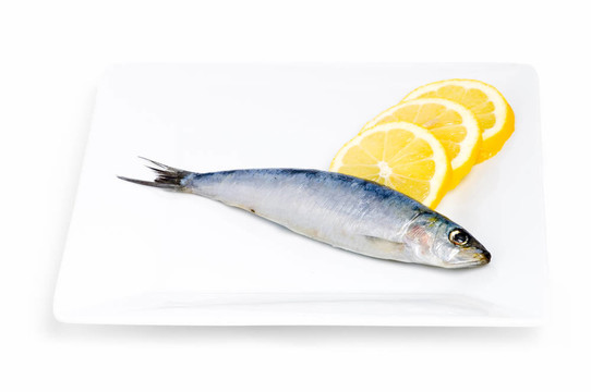 沙丁魚(yú)和檸檬