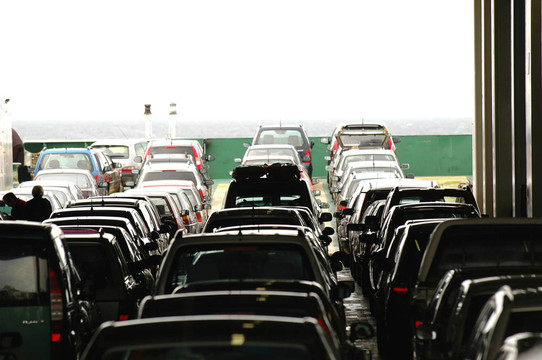 渡輪上的汽車