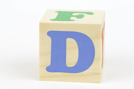 字母D