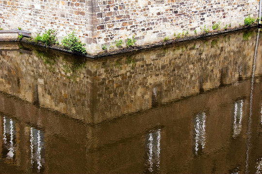 護(hù)城河的城堡