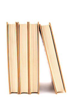 白色背景上的四本書