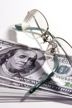 眼鏡和錢