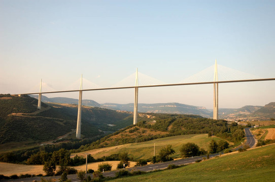 米洛高架橋