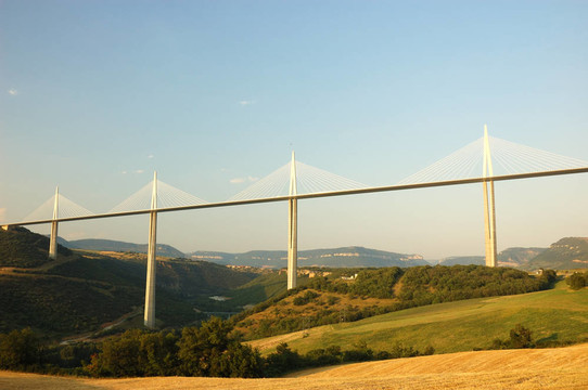 米洛高架橋